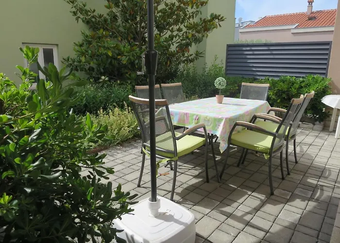 Silvija By Interhome Задар